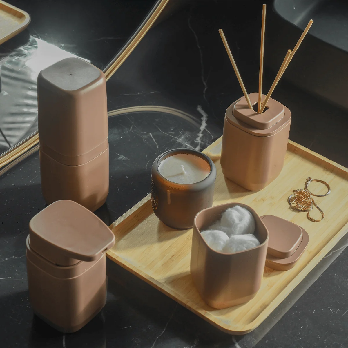 Kit de Banheiro Completo com Lixeira de Piso/Parede Ou 6 Unidades Linha Aura