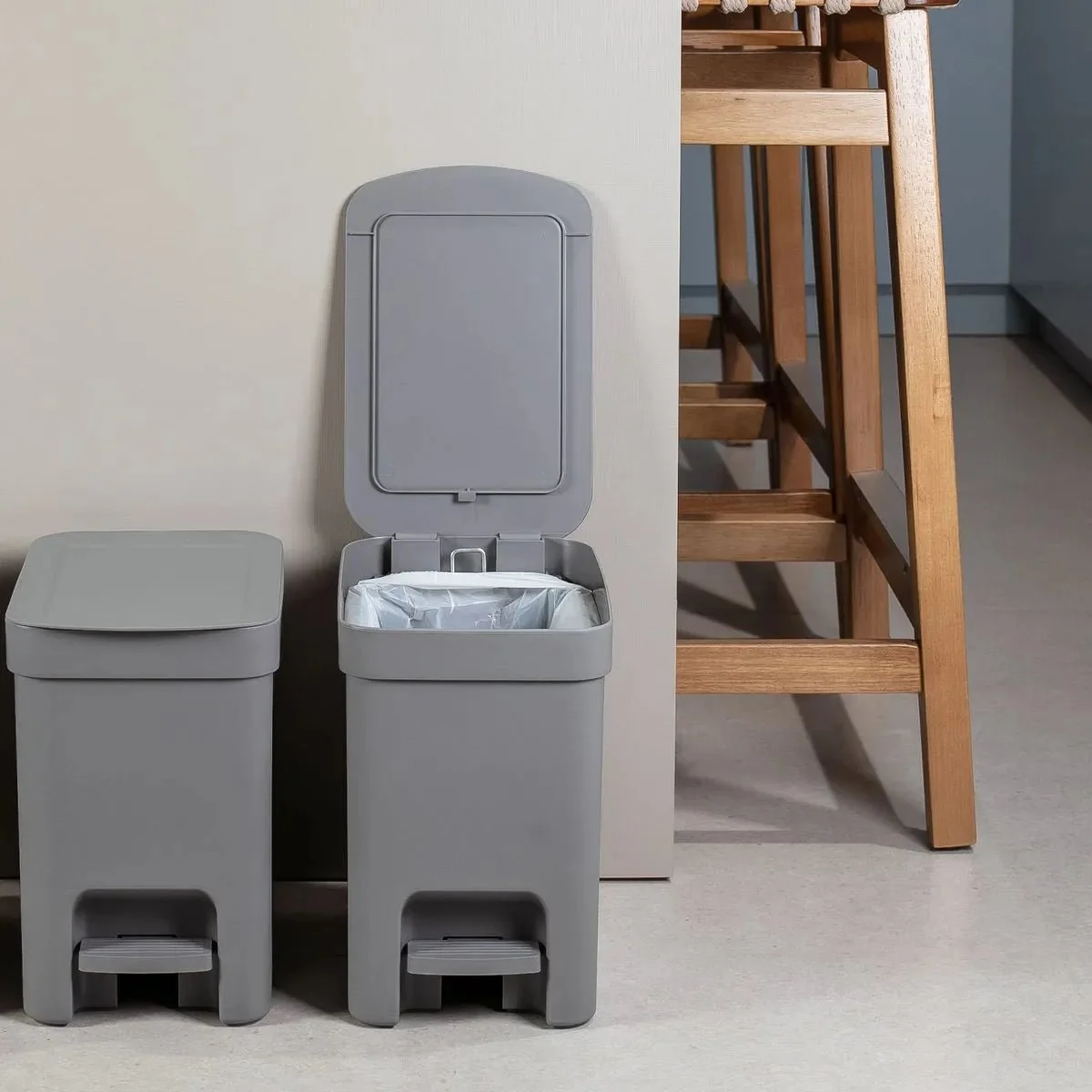 Kit de Lixeiras 6 Litros com Pedal Ou 2 Peças Linha Trium