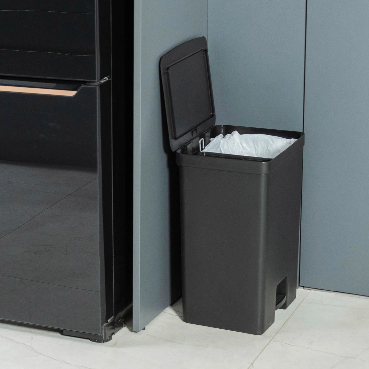 Lixeira com pedal Ou 50L Linha Trium