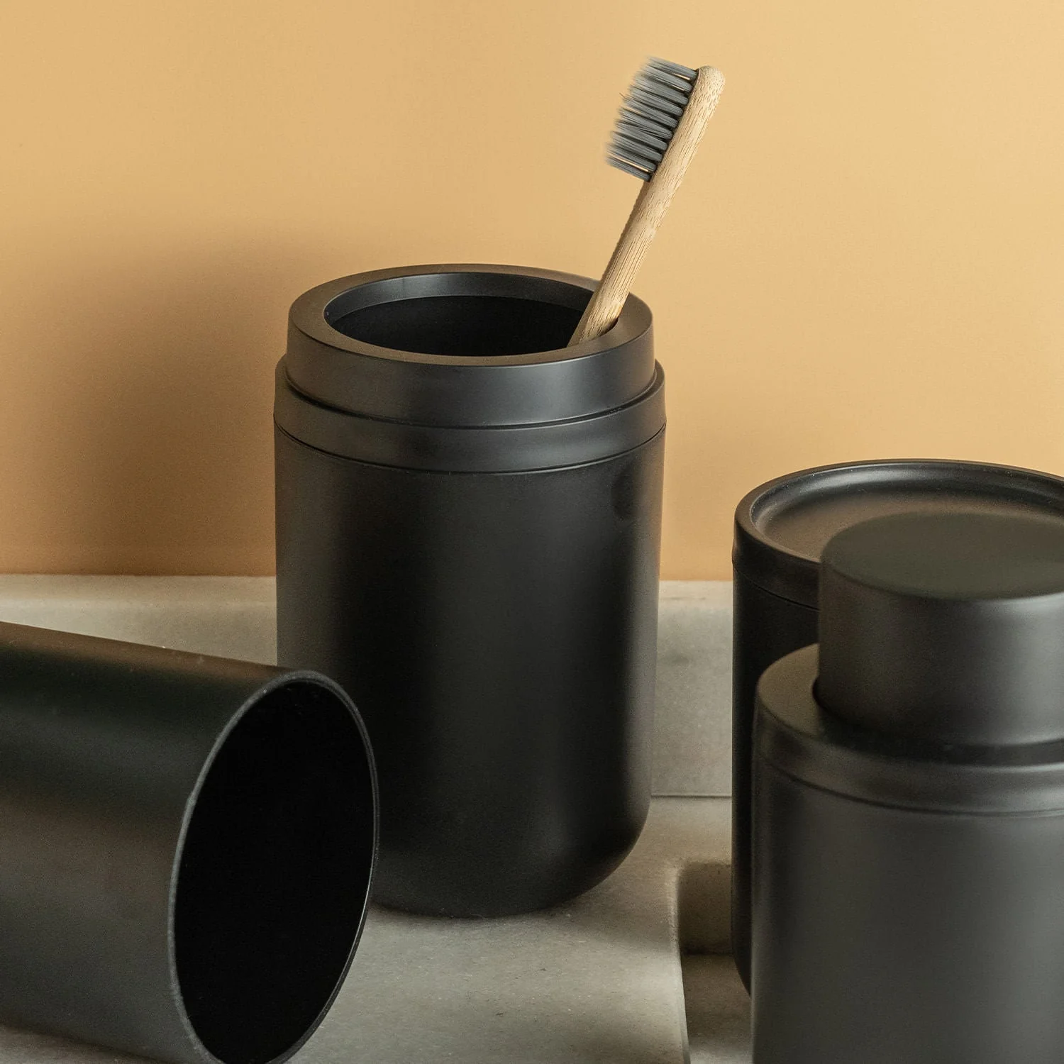 Porta escova de dente Ou Linha Bold